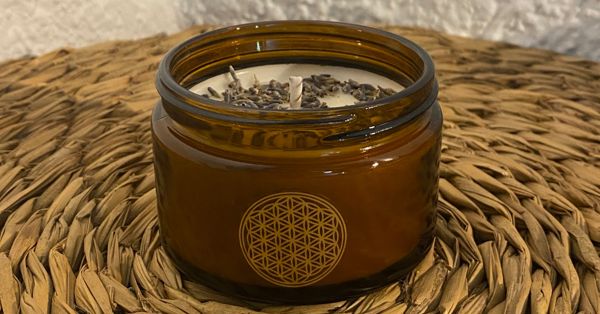 Espelmes naturals: per què hauries d’evitar les espelmes tòxiques a casa teva