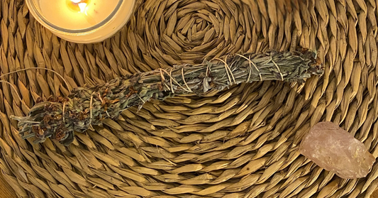 Saumeris de sàlvia: què són, per a què serveixen i com fer rituals de neteja energètica